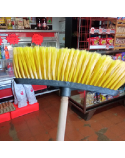 CEPILLO DE BARRER CON PALO