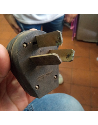 ENCHUFE 220V