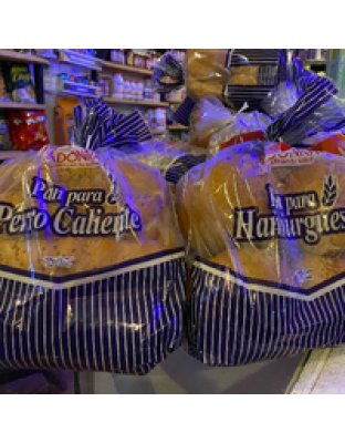 PAN DE HAMBURGUESA Y PERRO MADONNA